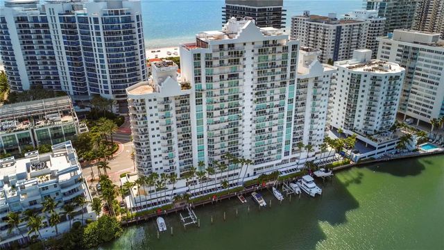 2 of 29 - 5900 Collins Avenue #2304, Miami Beach, FL