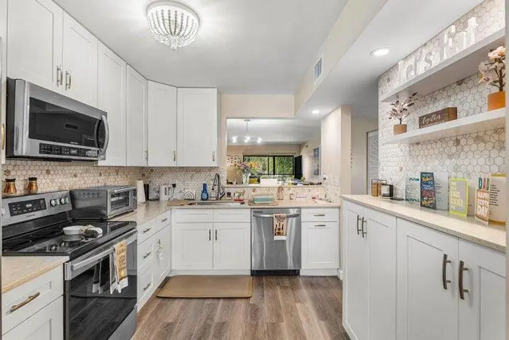 10110 Cedar Point Boulevard #203, Boynton Beach
