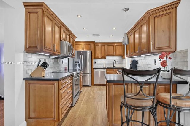 5 of 48 - 18211 Sw 95th Court, Palmetto Bay, FL