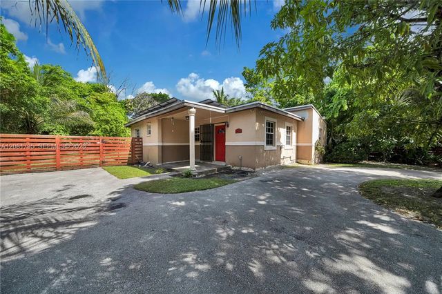 2 of 28 - 6401 Sw 63rd Court, South Miami, FL