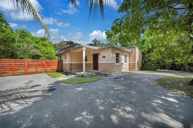 3 of 28 - 6401 Sw 63rd Court, South Miami, FL