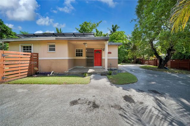 4 of 28 - 6401 Sw 63rd Court, South Miami, FL