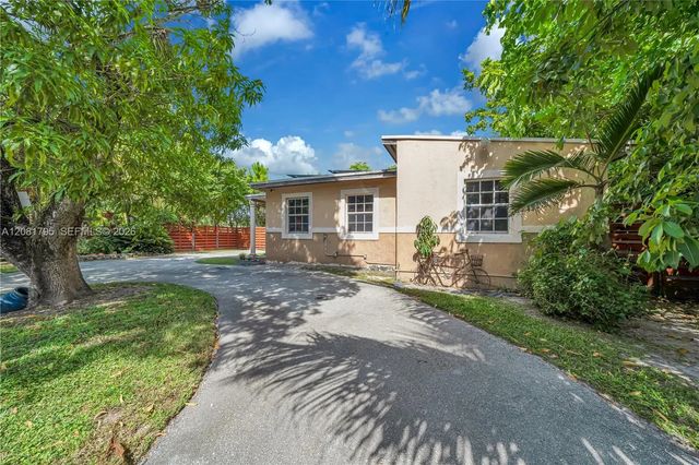 5 of 28 - 6401 Sw 63rd Court, South Miami, FL