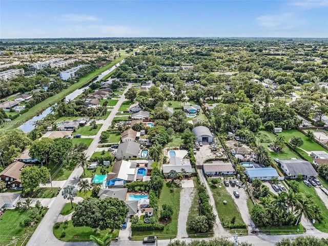 3 of 77 - 5088 2nd Road, Lake Worth, FL
