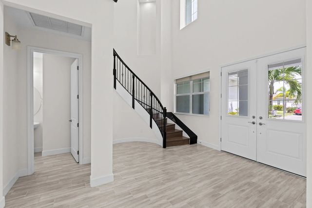 4 of 46 - 5627 Opal Drive, Westlake, FL