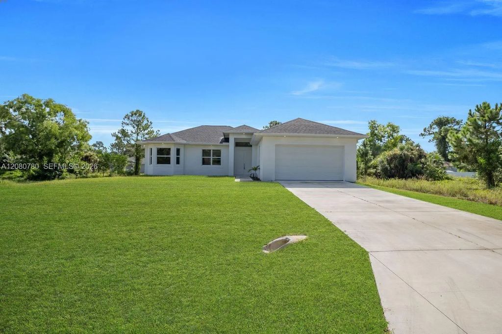 523 Harry Thayer Avenue S, Lehigh Acres