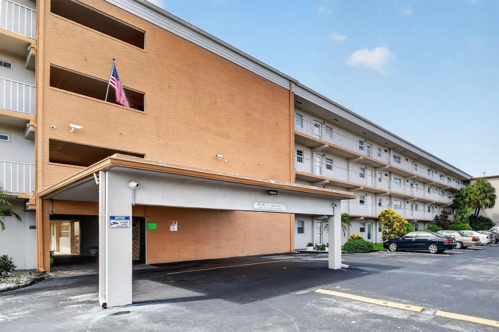230 Ne 26th Avenue #412, Boynton Beach