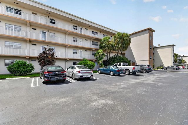 2 of 49 - 230 Ne 26th Avenue #412, Boynton Beach, FL