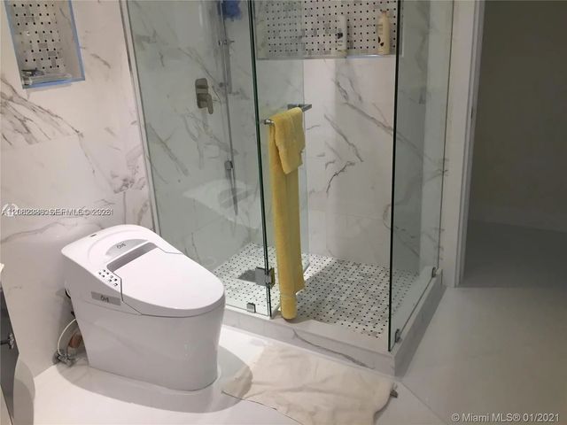 4 of 9 - 16485 Collins Avenue #538, Sunny Isles Beach, FL