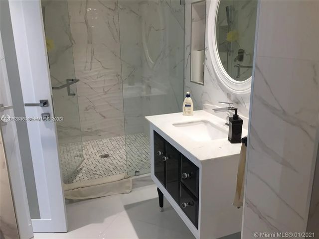 5 of 9 - 16485 Collins Avenue #538, Sunny Isles Beach, FL