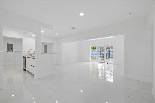 4 of 37 - 10901 Sw 47th Terrace, Miami, FL