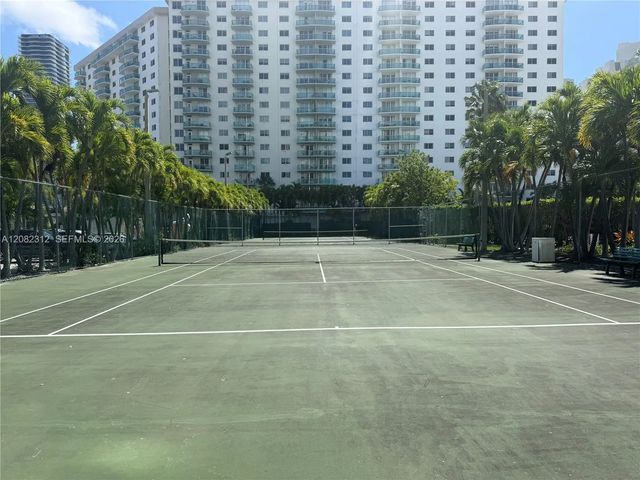 4 of 25 - 19380 Collins Avenue #ph-11, Sunny Isles Beach, FL