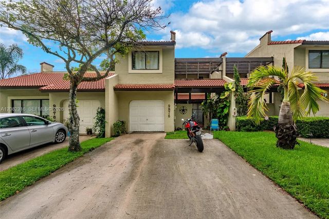 9876 Costa Del Sol Boulevard #b-93, Doral