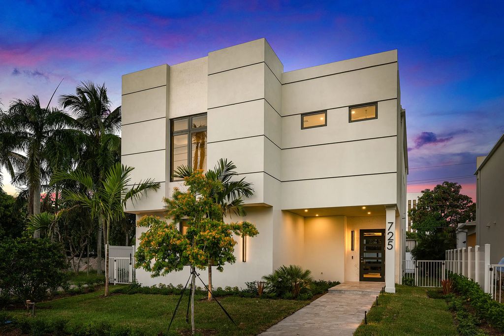715 Se 4th Avenue, Delray Beach