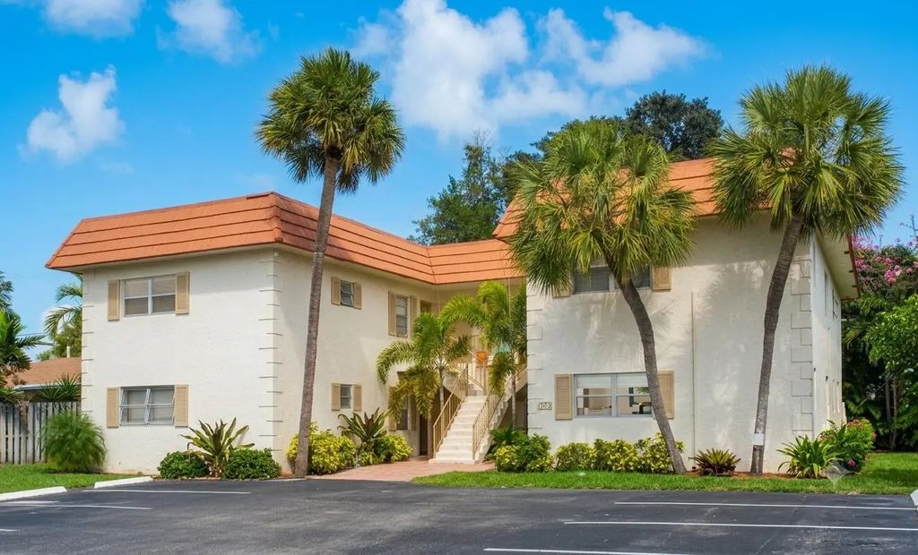 5220 Ne 14th Way #8, Fort Lauderdale