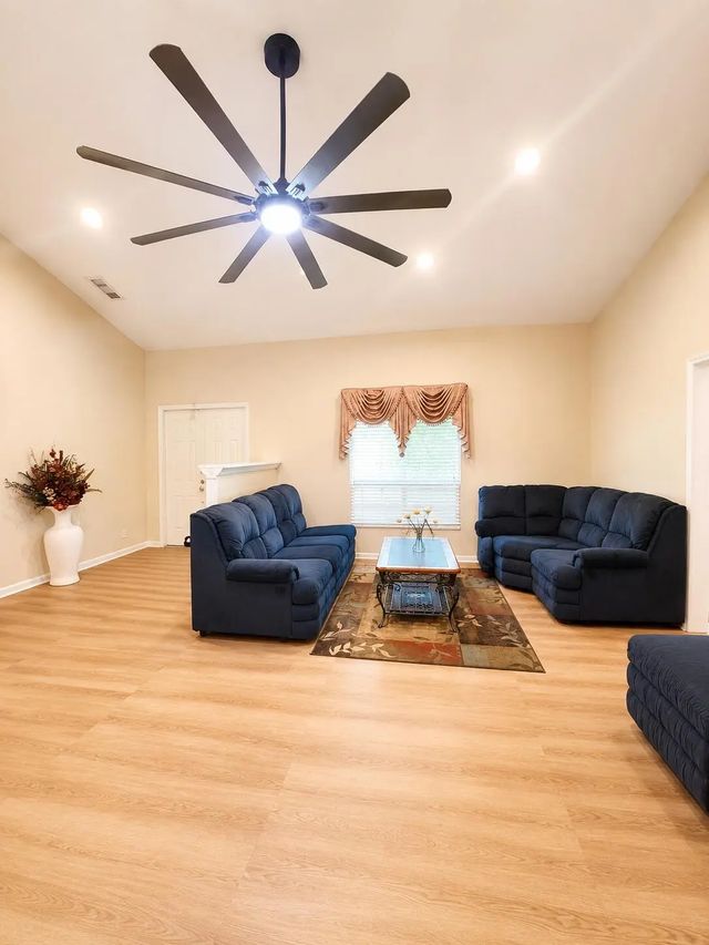 4 of 24 - 1412 Sw 75th Avenue, North Lauderdale, FL