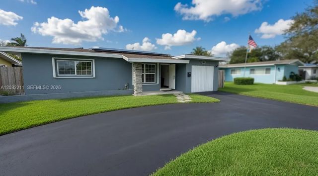 2 of 22 - 934 N 32nd Avenue, Hollywood, FL