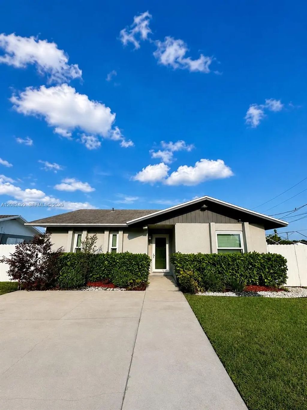 18155 Sw 105th Avenue, Miami