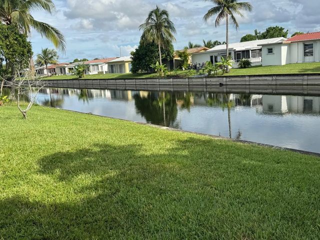 3 of 32 - 4734 Nw 49th Court, Tamarac, FL