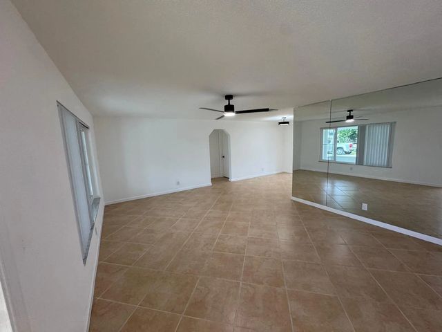 5 of 32 - 4734 Nw 49th Court, Tamarac, FL