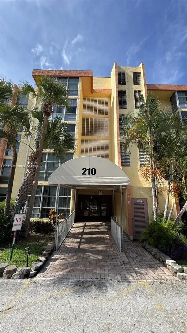 210 172nd Street #144, Sunny Isles Beach