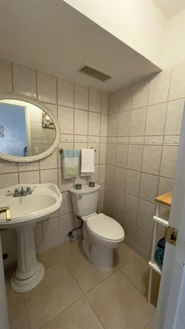 4 of 5 - 210 172nd Street #144, Sunny Isles Beach, FL