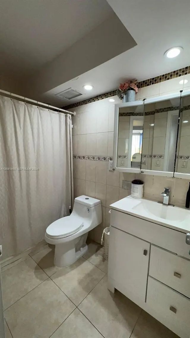 5 of 5 - 210 172nd Street #144, Sunny Isles Beach, FL