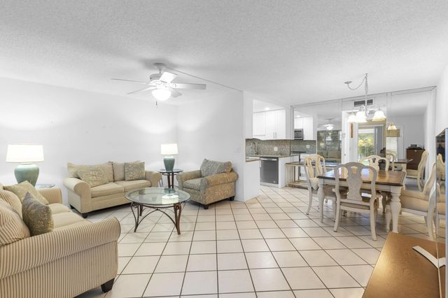 4 of 55 - 1145 Cambridge G, Deerfield Beach, FL