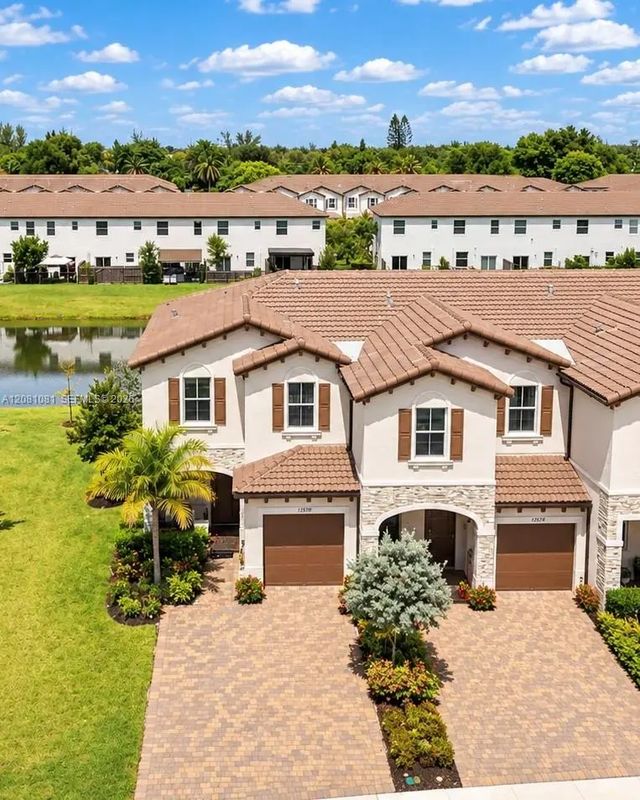2 of 39 - 12570 Nw 22nd Place, Miami, FL