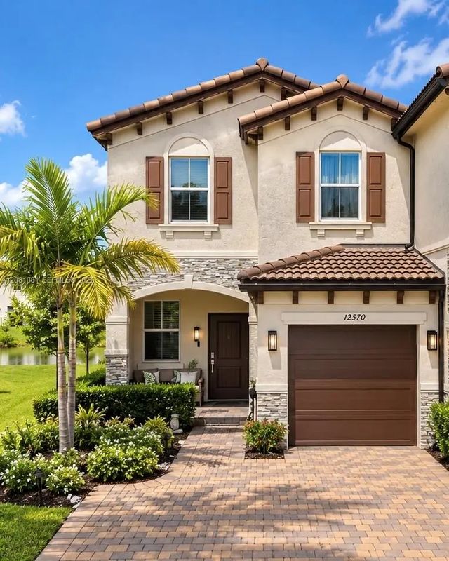 3 of 39 - 12570 Nw 22nd Place, Miami, FL