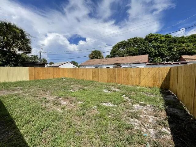 5 of 23 - 1104 W 24th Street, Riviera Beach, FL