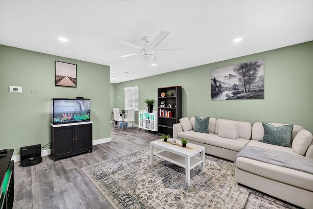 3 of 26 - 2333 Nw 82nd Way Nw, Sunrise, FL