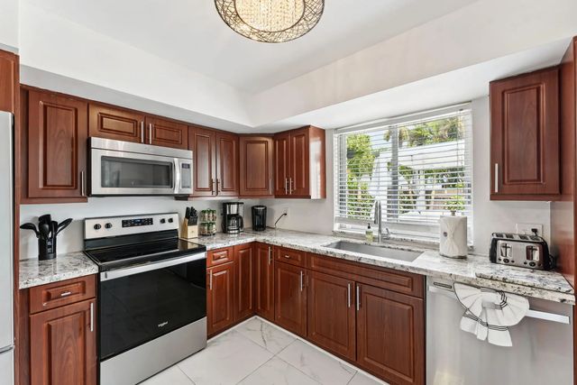 5 of 25 - 1243 Garfield Street, Hollywood, FL