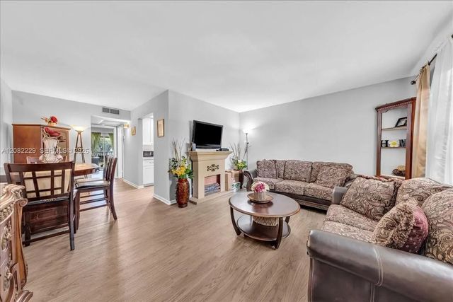 3 of 52 - 13250 Sw 7th Court #210l, Pembroke Pines, FL