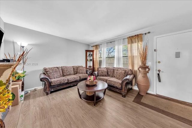 4 of 52 - 13250 Sw 7th Court #210l, Pembroke Pines, FL