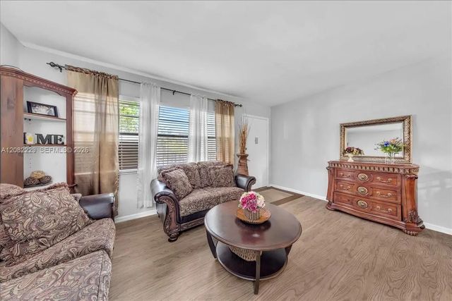 5 of 52 - 13250 Sw 7th Court #210l, Pembroke Pines, FL
