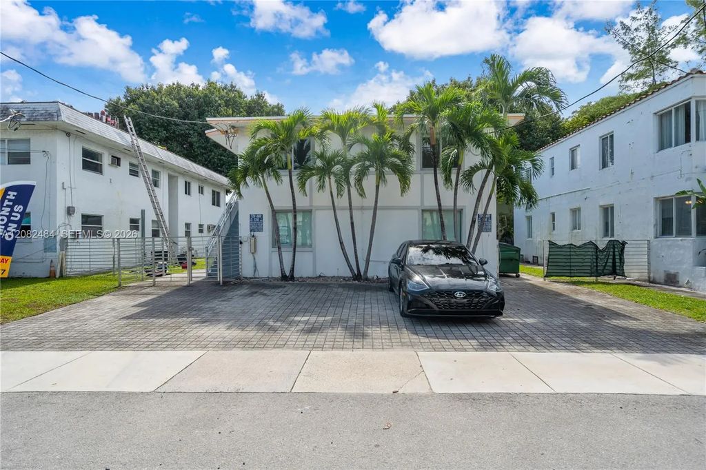 560 Ne 63rd Street #3, Miami