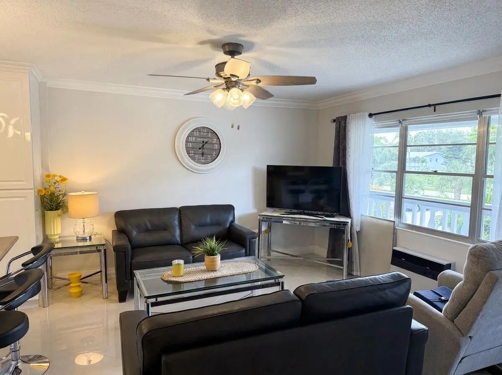 37 Oakridge C #37, Deerfield Beach