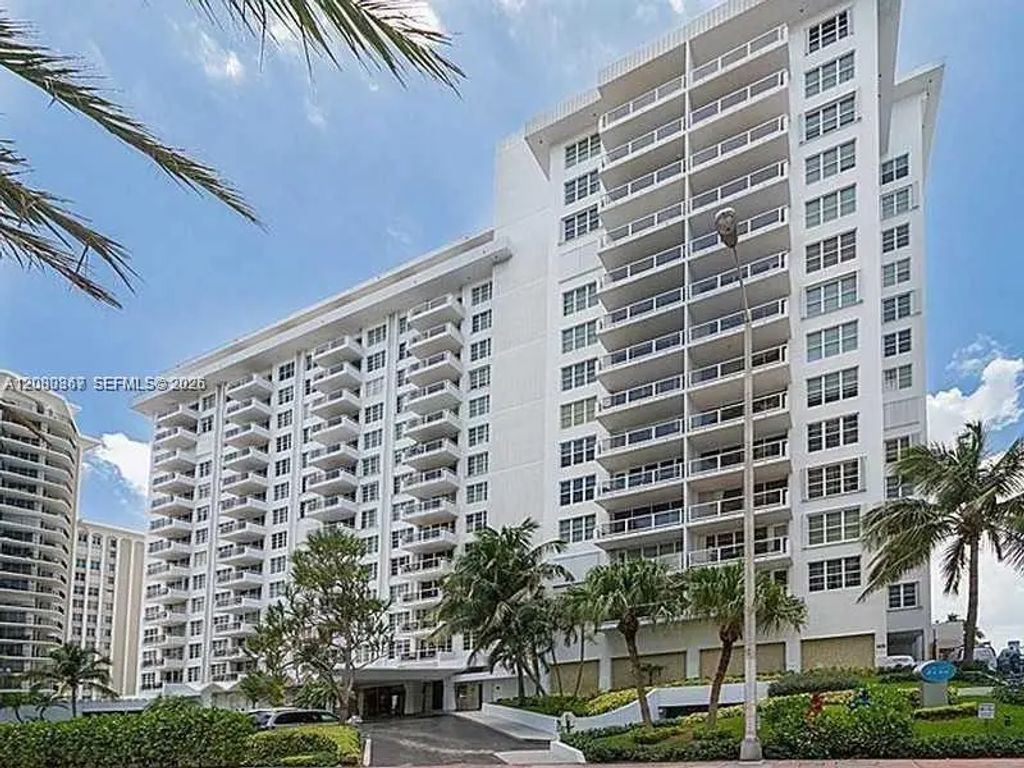 5700 Collins Avenue #8m, Miami Beach