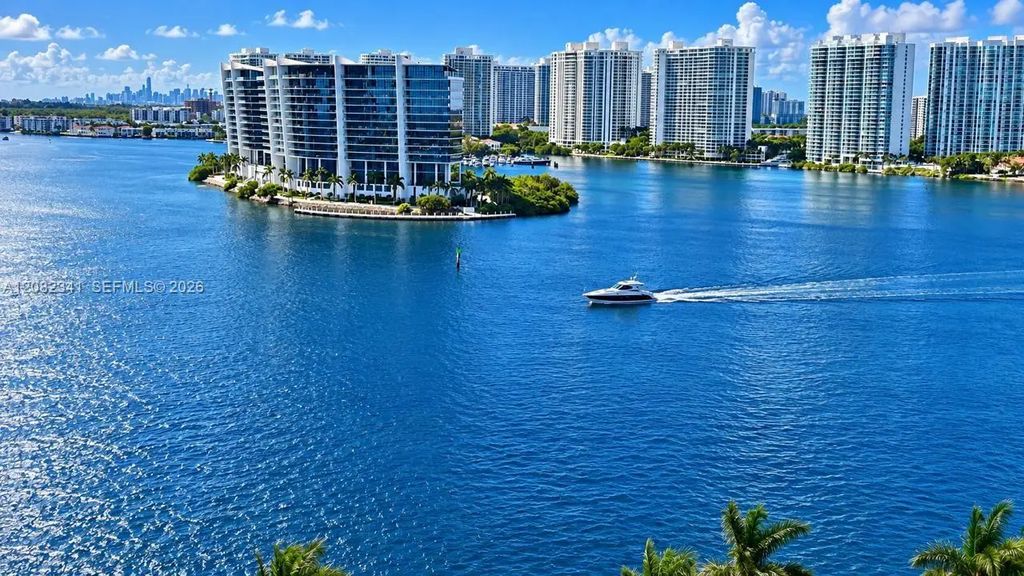 19101 Ne 36th Court #1704, Aventura