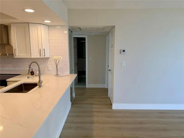 4 of 25 - 20335 W Country Club Drive #1203, Aventura, FL