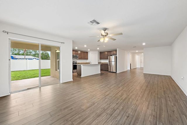5 of 25 - 790 Nw Kingston Street, Port St. Lucie, FL