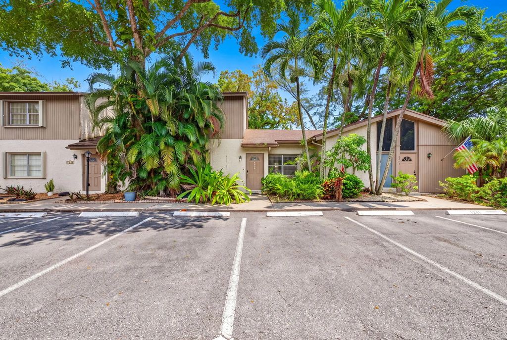 7243 W Sunrise Boulevard #7243k, Plantation