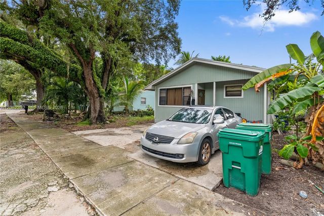 3 of 15 - 1885 Nw 113th Terrace, Miami, FL