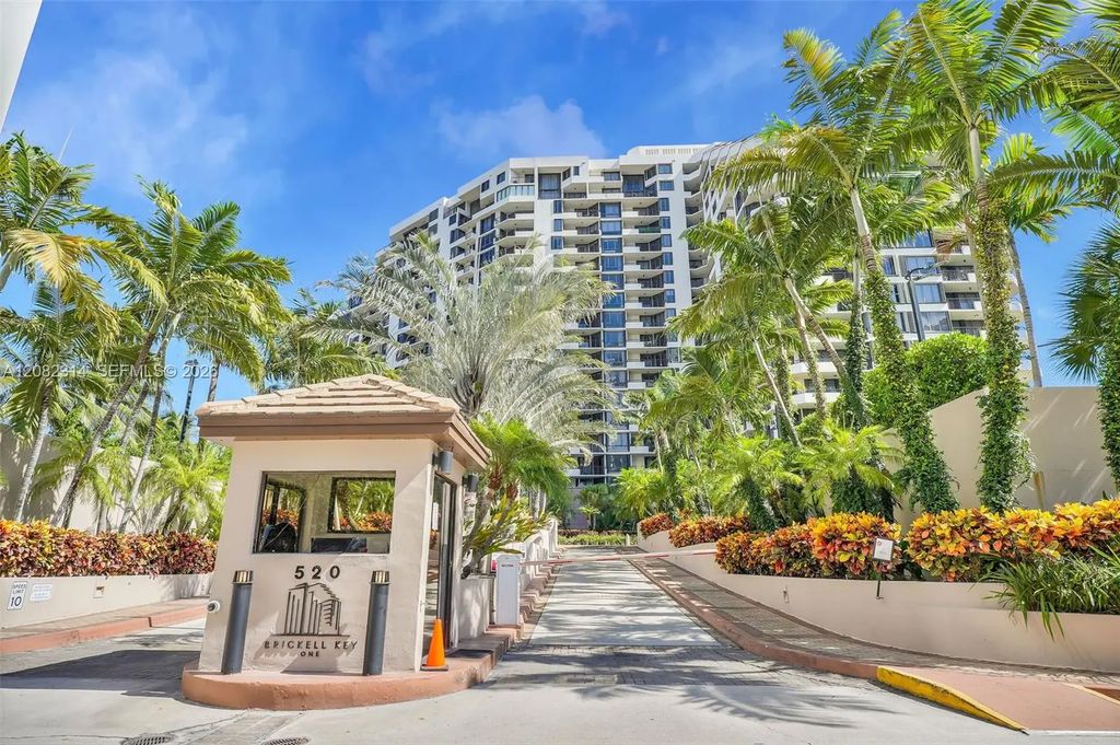 520 Brickell Key Drive #a1007, Miami