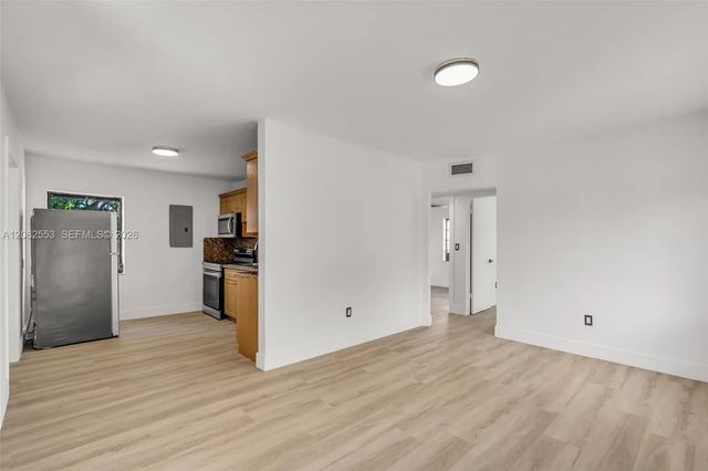 3 of 22 - 739 W 30th Street, Hialeah, FL