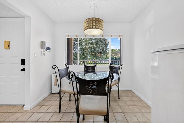 5 of 41 - 7348 N Devon Drive #203, Tamarac, FL