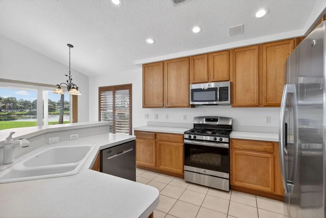 4 of 71 - 1021 Se Westminster Place, Stuart, FL