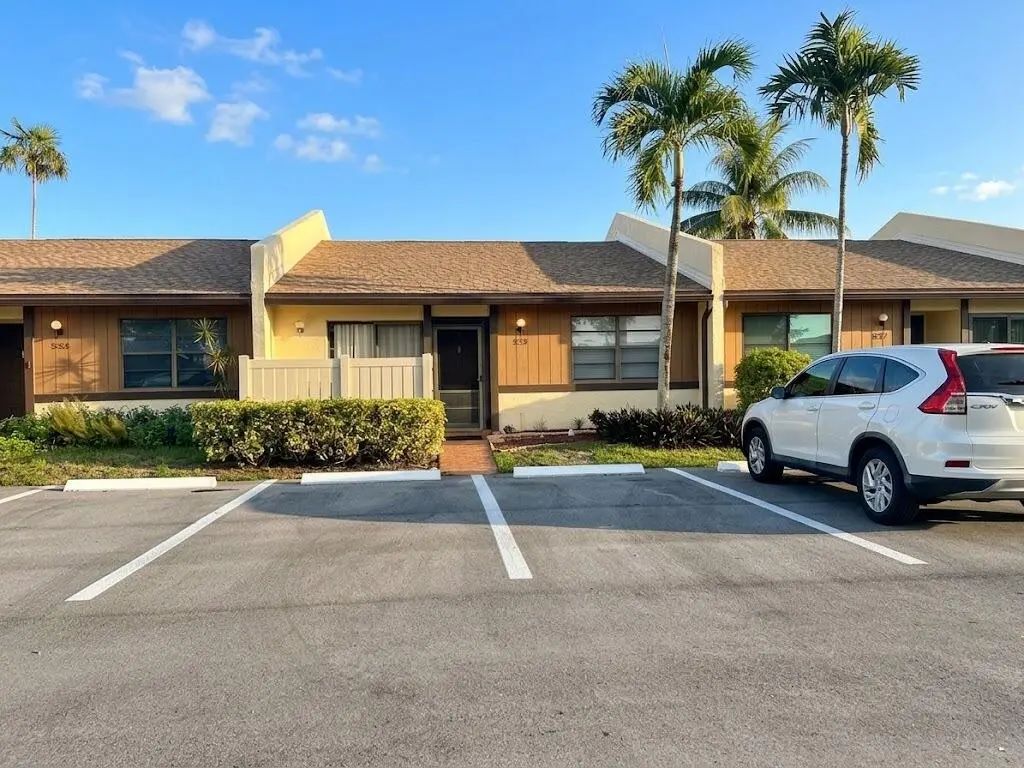 535 Banks Road #2-521, Margate