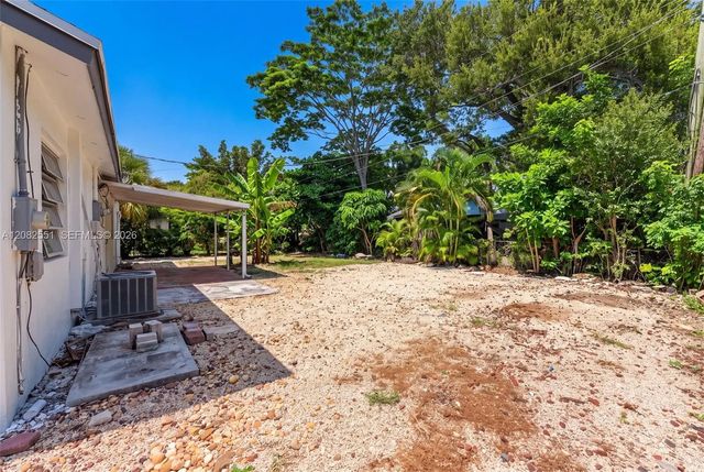 5 of 27 - 1541 Sw 32nd Court, Fort Lauderdale, FL